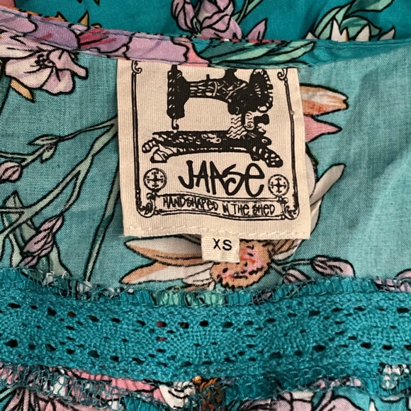 Jaase Carmen Floral Boho Maxi Dress - Picture 6 of 16